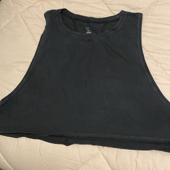 Aerie Offline Cropped Tanks - Picture 4 of 5